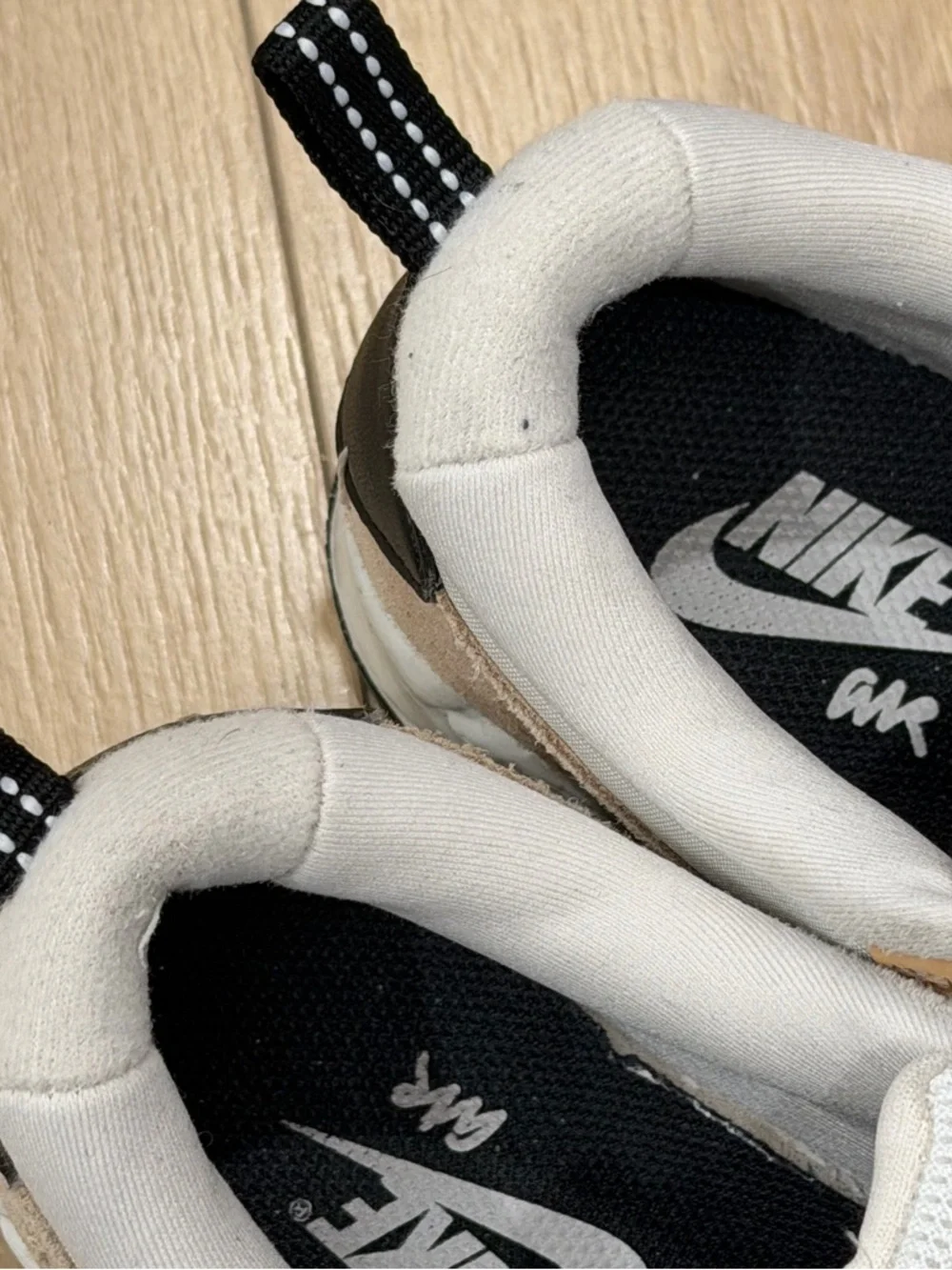 ✨Host pick✨Nike Air Max 90 Futura Sneakers with Excellent Condition - Picture 6 of 9